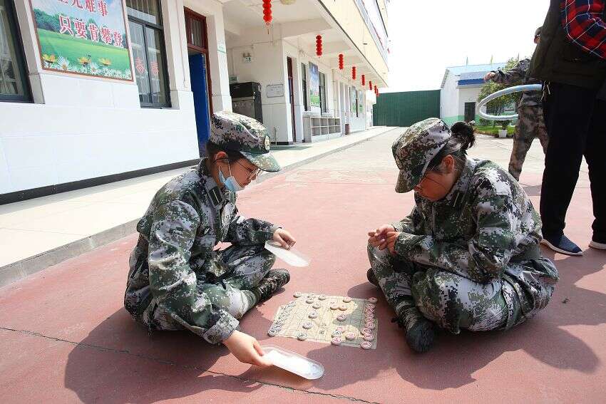 孩子学校,全封闭学校学费多少